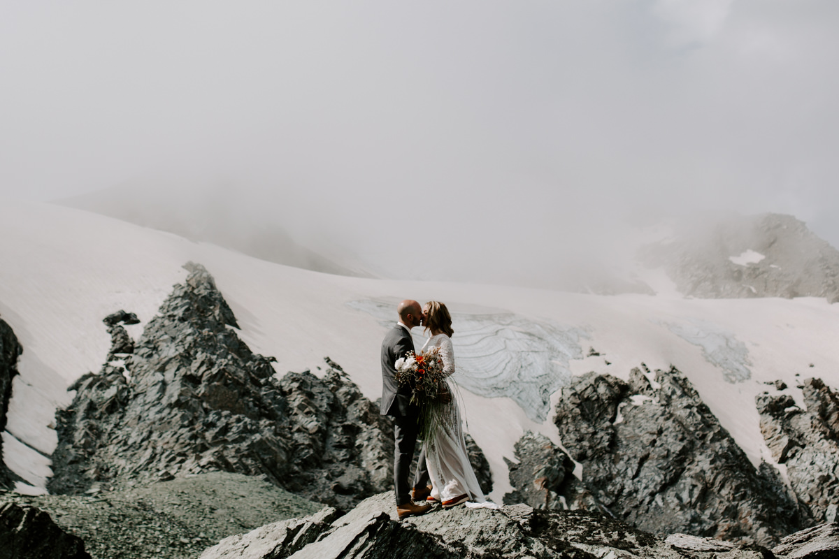 Nordic vibe elopement in New Zealand by The Lovers Elopement Co