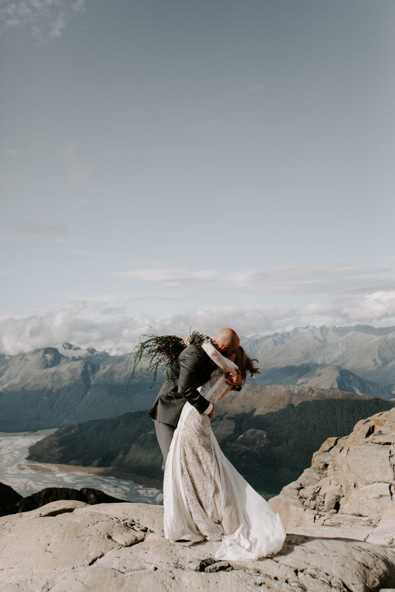 Glenorchy Elopement Wedding by Dawn Thomson Photography and The Lovers Elopement Co wedding packages